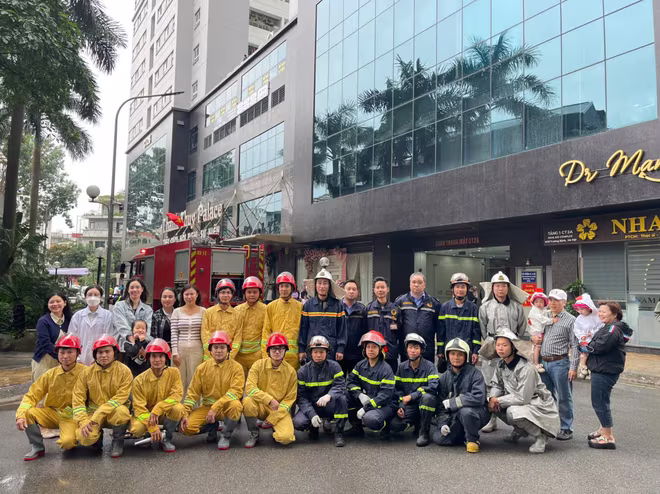 Các lực lượng tham gia phối hợp thực tập phương án chữa cháy và CNCH Các lực lượng tham gia phối hợp thực tập phương án chữa cháy và CNCH