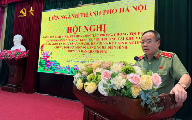 Trung tướng Nguyễn Thanh Tùng phát biểu chỉ đạo tại hội nghị Trung tướng Nguyễn Thanh Tùng phát biểu chỉ đạo tại hội nghị