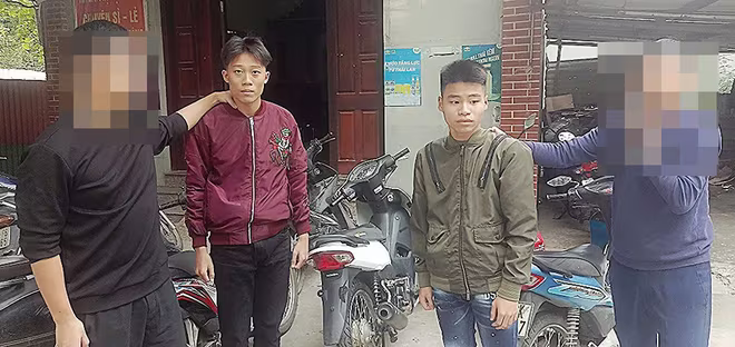 Hai đối tượng liên quan bị cơ quan Công an bắt giữ Hai đối tượng liên quan bị cơ quan Công an bắt giữ