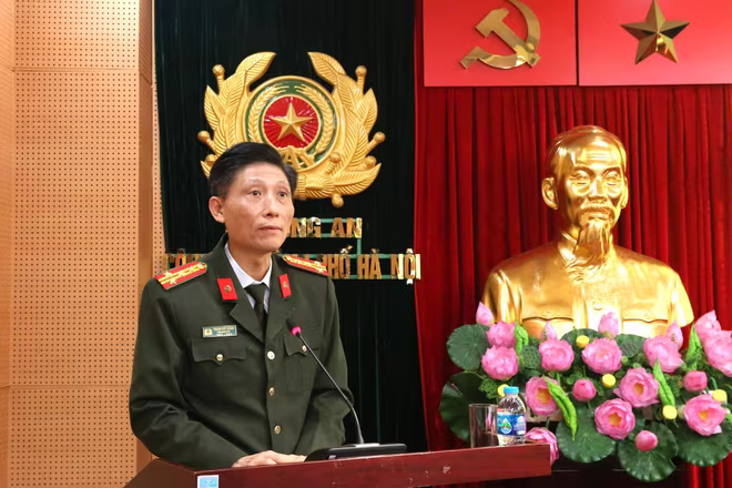 Đại tá Phạm Viết Dũng, Phó Giám đốc CATP Hải Phòng phát biểu tại hội nghị