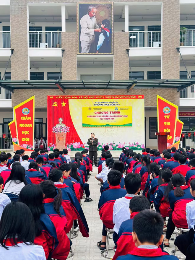 Công an xã Thiên Lộc, Hà Nội đã tổ chức tuyên truyền phòng ngừa tội phạm, vi phạm pháp luật cho gần 3.000 học sinh tại các trường trên địa bàn