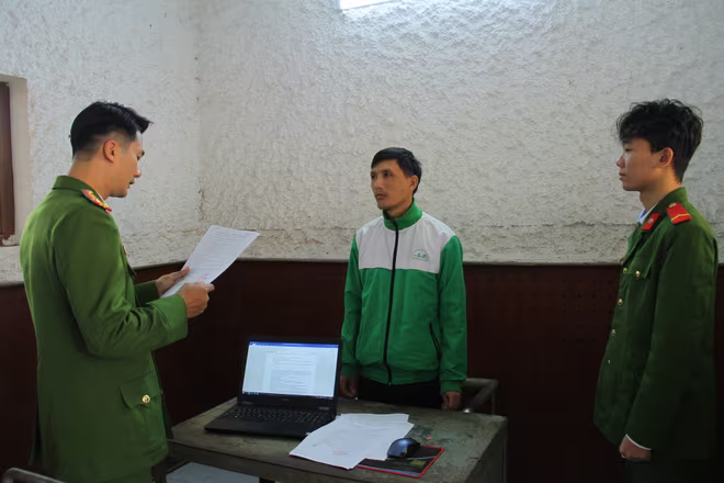 Cơ quan Cảnh sát điều tra Công an tỉnh Lào Cai ra quyết định khởi tố vụ án Giết người và ra quyết định bắt người bị giữ trong trường hợp khẩn cấp đối với Bùi Việt Đức Cơ quan Cảnh sát điều tra Công an tỉnh Lào Cai ra quyết định khởi tố vụ án Giết người và ra quyết định bắt người bị giữ trong trường hợp khẩn cấp đối với Bùi Việt Đức