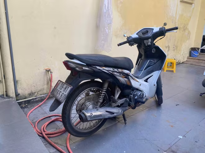 Công an phường Tây Hồ tìm chủ sở hữu xe máy ảnh 1 Công an phường Tây Hồ tìm chủ sở hữu xe máy ảnh 1