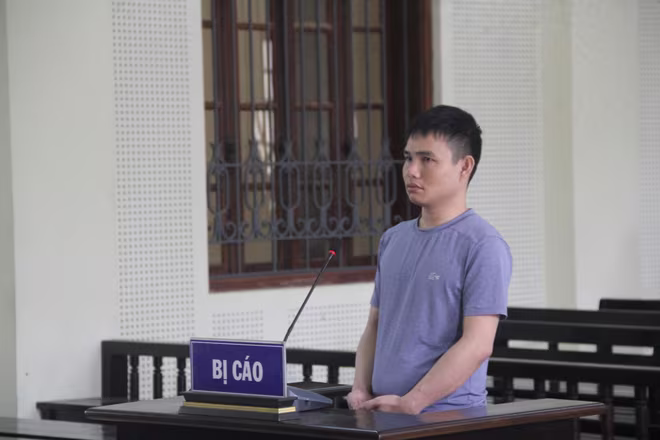 Trần Đức Dũng trong phiên xét xử