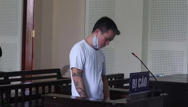 Nguyễn Khắc Trung trong phiên xét xử Nguyễn Khắc Trung trong phiên xét xử