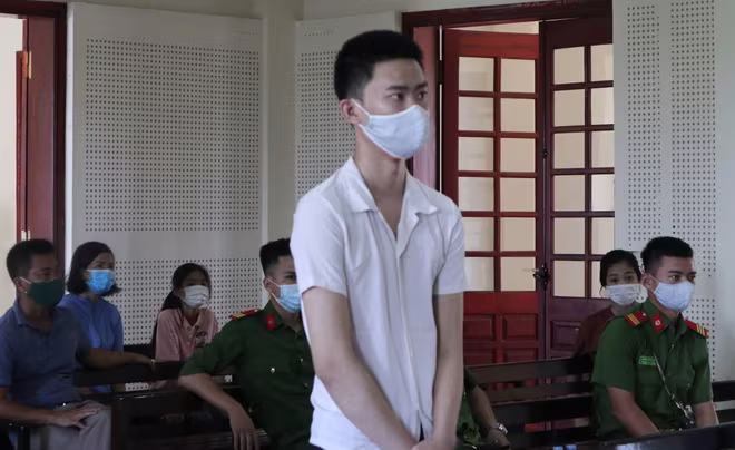 Lê Đức Thắng trong phiên xét xử Lê Đức Thắng trong phiên xét xử