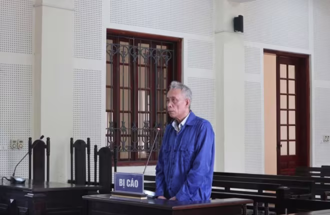 Nguyễn Đức Thanh trong phiên xét xử Nguyễn Đức Thanh trong phiên xét xử