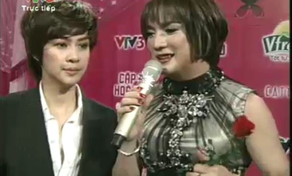 "Chân dài" Hà Anh - ca sĩ Hồ Trung Dũng bị loại vì thiếu "lả lơi" ảnh 2 "Chân dài" Hà Anh - ca sĩ Hồ Trung Dũng bị loại vì thiếu "lả lơi" ảnh 2