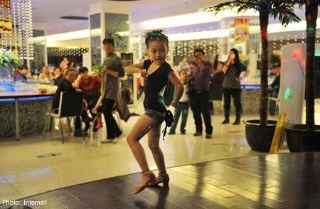 Vũ công 7 tuổi ảnh 1 Vũ công 7 tuổi ảnh 1