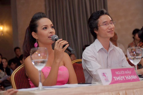 Thúy Hạnh, nữ giám khảo duy nhất của Vietnam's Got Talent ảnh 1 Thúy Hạnh, nữ giám khảo duy nhất của Vietnam's Got Talent ảnh 1