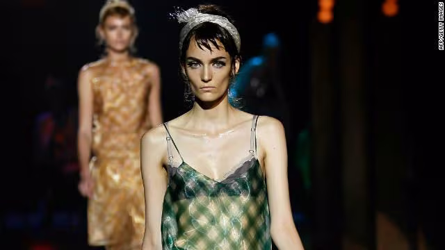 Mẫu của nhà thiết kế lừng danh Marc Jacobs bị đánh cắp ảnh 1 Mẫu của nhà thiết kế lừng danh Marc Jacobs bị đánh cắp ảnh 1