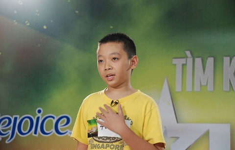 Cậu bé 12 tuổi gây sốt trên mạng thi Vietnam's Got Talent ảnh 2 Cậu bé 12 tuổi gây sốt trên mạng thi Vietnam's Got Talent ảnh 2