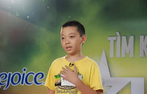 Cậu bé 12 tuổi gây sốt trên mạng thi Vietnam's Got Talent ảnh 2 Cậu bé 12 tuổi gây sốt trên mạng thi Vietnam's Got Talent ảnh 2