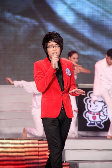 Bùi Anh Tuấn - Ngôi sao tiếng hát truyền hình 2011 ảnh 3