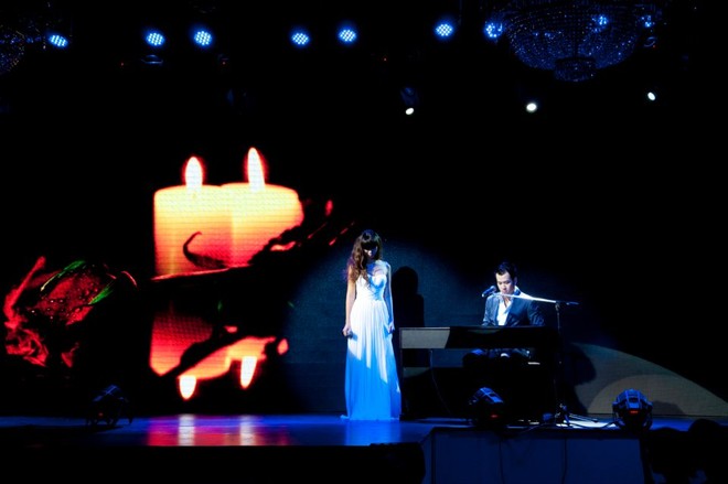 Hà Anh nóng bỏng trong mini show đầu tiên ảnh 5 Hà Anh nóng bỏng trong mini show đầu tiên ảnh 5