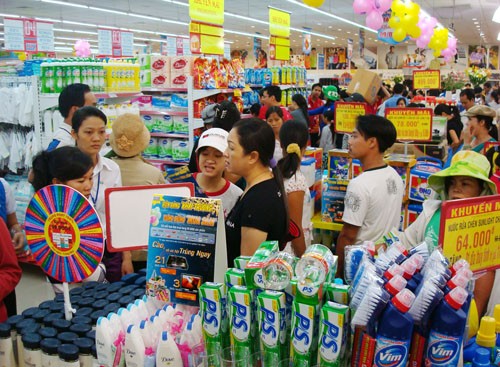 TP.HCM: Khuyến mãi sớm vẫn ế khách ảnh 2 TP.HCM: Khuyến mãi sớm vẫn ế khách ảnh 2