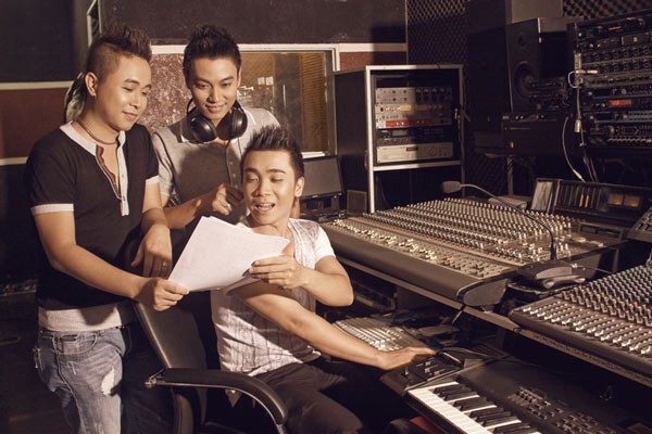 Thanh Lam dẫn đầu Bảng đề cử liveshow 5 với "Một khúc sông Hồng" ảnh 2 Thanh Lam dẫn đầu Bảng đề cử liveshow 5 với "Một khúc sông Hồng" ảnh 2