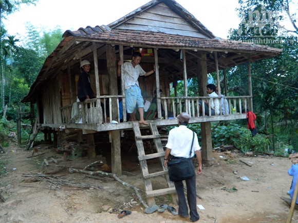 "Bệnh lạ" ở Quảng Ngãi: Tang thương làng Rêu ảnh 2 "Bệnh lạ" ở Quảng Ngãi: Tang thương làng Rêu ảnh 2