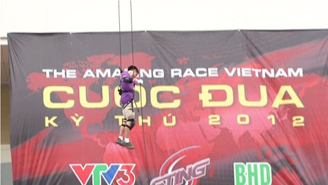 Gai người xem cảnh tuột dây từ nóc sân Mỹ Đình ảnh 7 Gai người xem cảnh tuột dây từ nóc sân Mỹ Đình ảnh 7