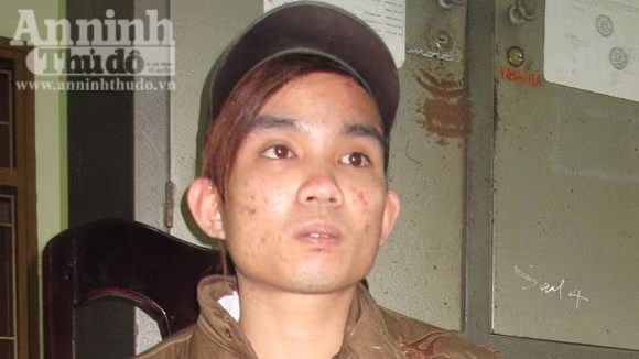 Liệt hai chân, ngồi xe lăn vẫn đi bán ma túy ảnh 1 Liệt hai chân, ngồi xe lăn vẫn đi bán ma túy ảnh 1