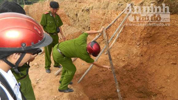 Đào móng nhà, hai người bị vùi lấp ảnh 1 Đào móng nhà, hai người bị vùi lấp ảnh 1
