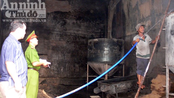 Cháy xưởng sản xuất bột nhang lớn nhất tại Bình Định ảnh 1 Cháy xưởng sản xuất bột nhang lớn nhất tại Bình Định ảnh 1