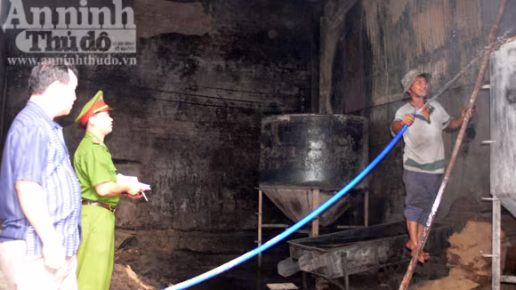 Cháy xưởng sản xuất bột nhang lớn nhất tại Bình Định ảnh 1 Cháy xưởng sản xuất bột nhang lớn nhất tại Bình Định ảnh 1