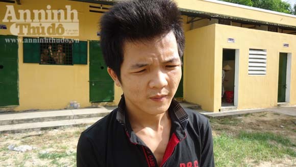Đối tượng truy nã bị bắt khi lẻn về thăm gia đình ảnh 1 Đối tượng truy nã bị bắt khi lẻn về thăm gia đình ảnh 1