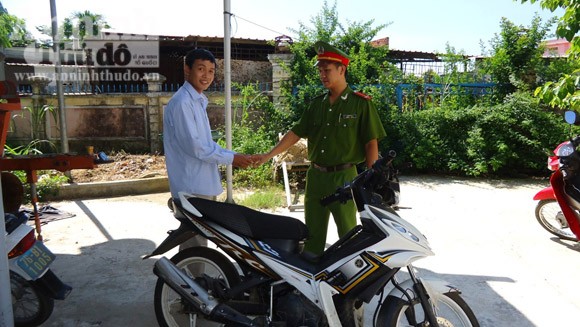 Trao trả 15 xe máy cho người dân ảnh 1 Trao trả 15 xe máy cho người dân ảnh 1