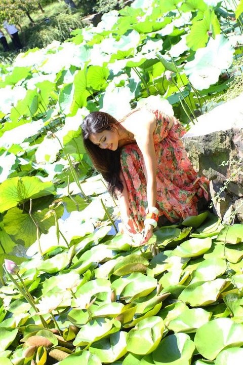 Hoàng My mặc áo dài dự tiệc từ thiện ảnh 8 Hoàng My mặc áo dài dự tiệc từ thiện ảnh 8