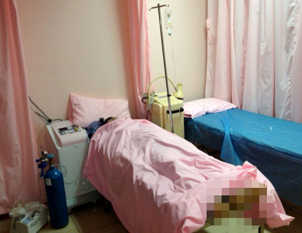 Nữ bệnh nhân tử vong tại phòng khám Maria là do "sốc phản vệ khi truyền thuốc" ảnh 1 Nữ bệnh nhân tử vong tại phòng khám Maria là do "sốc phản vệ khi truyền thuốc" ảnh 1