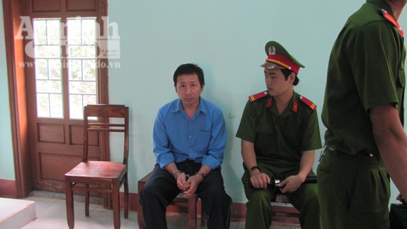 Chém trọng thương đồng hương vì từ chối uống rượu ảnh 1 Chém trọng thương đồng hương vì từ chối uống rượu ảnh 1