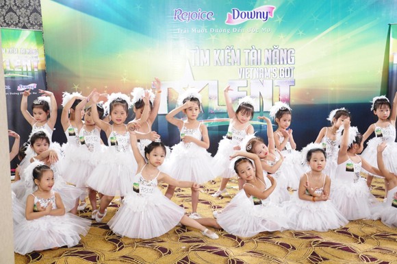 Vietnam's Got Talent tưng bừng ngày trở lại ảnh 10 Vietnam's Got Talent tưng bừng ngày trở lại ảnh 10