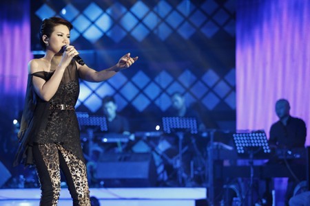 Quang Dũng "nắn gân" Thanh Trúc vì chê Bảo Anh The Voice ảnh 2 Quang Dũng "nắn gân" Thanh Trúc vì chê Bảo Anh The Voice ảnh 2