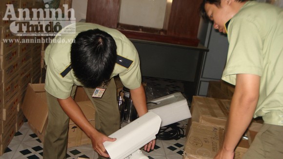 Bắt giữ lô hàng thiết bị an ninh không rõ nguồn gốc trị giá gần 2,5 tỷ đồng ảnh 1 Bắt giữ lô hàng thiết bị an ninh không rõ nguồn gốc trị giá gần 2,5 tỷ đồng ảnh 1