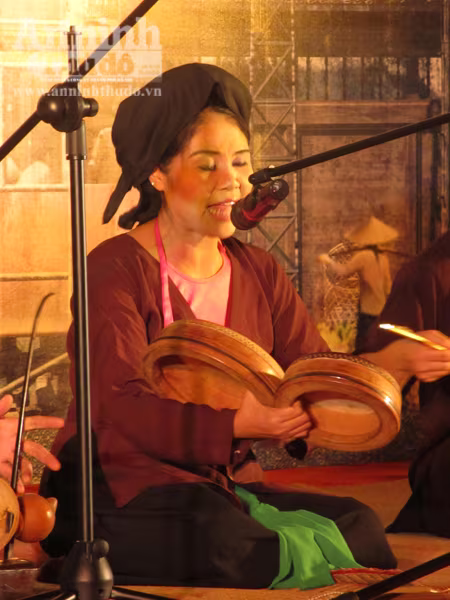 Xẩm tàu điện "tái xuất" sau 20 năm vắng bóng ảnh 5