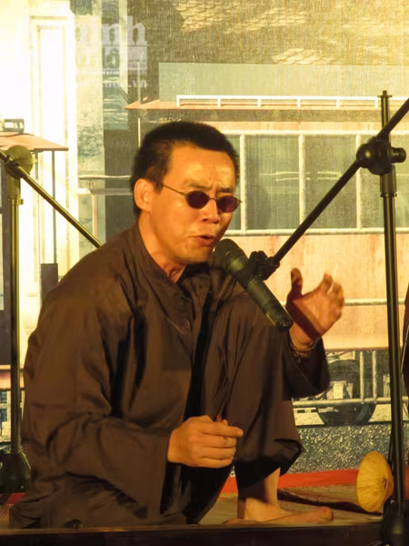 Xẩm tàu điện "tái xuất" sau 20 năm vắng bóng ảnh 11