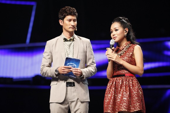 Bộ 3 giám khảo đồng loạt xin lỗi vì "bỏ rơi" Hoàng Quyên ảnh 5 Bộ 3 giám khảo đồng loạt xin lỗi vì "bỏ rơi" Hoàng Quyên ảnh 5