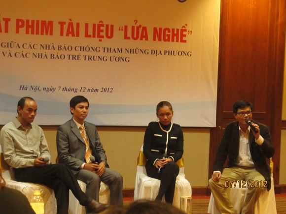"Lửa nghề" - Chuyện về những người làm báo trên mặt trận chống tham nhũng ảnh 2 "Lửa nghề" - Chuyện về những người làm báo trên mặt trận chống tham nhũng ảnh 2