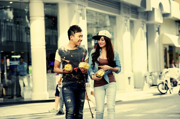 Trấn Thành "bị" bắt gặp "tình tứ" bên Vy Oanh ảnh 6 Trấn Thành "bị" bắt gặp "tình tứ" bên Vy Oanh ảnh 6