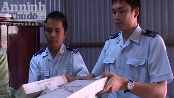 Đầu năm, bắt vụ hàng lậu trị giá gần nửa tỷ đồng ảnh 1 Đầu năm, bắt vụ hàng lậu trị giá gần nửa tỷ đồng ảnh 1