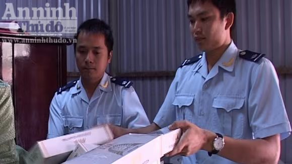 Đầu năm, bắt vụ hàng lậu trị giá gần nửa tỷ đồng ảnh 1 Đầu năm, bắt vụ hàng lậu trị giá gần nửa tỷ đồng ảnh 1
