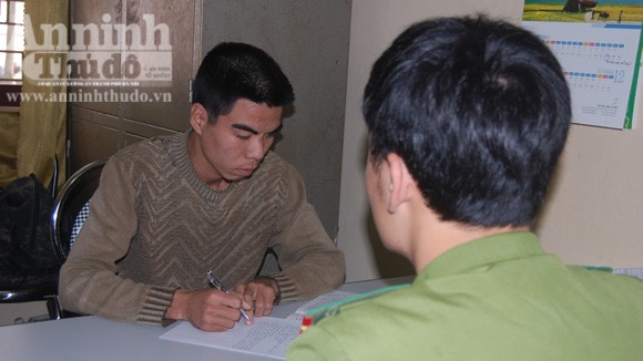 Bắt đối tượng giả danh công an lừa đảo chạy án ảnh 1 Bắt đối tượng giả danh công an lừa đảo chạy án ảnh 1