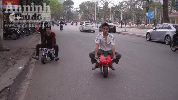 Đã phóng xe máy "ruồi" còn bốc đầu ảnh 11 Đã phóng xe máy "ruồi" còn bốc đầu ảnh 11