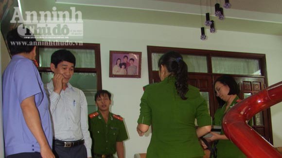 Trộm 20 chỉ vàng và 100 triệu đồng giữa ban ngày ảnh 2 Trộm 20 chỉ vàng và 100 triệu đồng giữa ban ngày ảnh 2