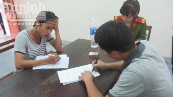 Trai làng dùng súng tự chế truy sát nhau, 1 người chết ảnh 2 Trai làng dùng súng tự chế truy sát nhau, 1 người chết ảnh 2