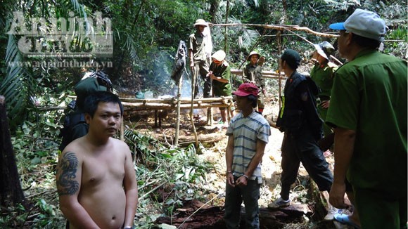 Bắt cóc, dọa giết người vì dám tranh giành lãnh địa vàng ảnh 2 Bắt cóc, dọa giết người vì dám tranh giành lãnh địa vàng ảnh 2