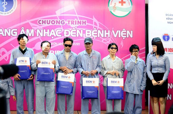 Bữa tiệc âm nhạc đa sắc màu nhiều ý nghĩa ảnh 11 Bữa tiệc âm nhạc đa sắc màu nhiều ý nghĩa ảnh 11