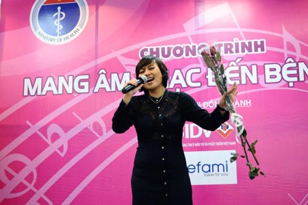 Bữa tiệc âm nhạc đa sắc màu nhiều ý nghĩa ảnh 6 Bữa tiệc âm nhạc đa sắc màu nhiều ý nghĩa ảnh 6