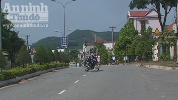 Chỉnh tình trạng vi phạm Luật giao thông do “gần nhà xa ngõ” ảnh 1 Chỉnh tình trạng vi phạm Luật giao thông do “gần nhà xa ngõ” ảnh 1